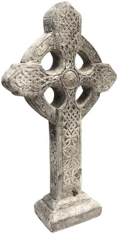 Celtycki krzyż ogrodowy z betonu