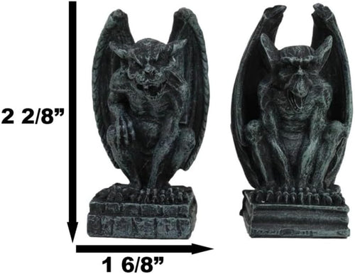 Dwie mini-gargulce jak z katedry