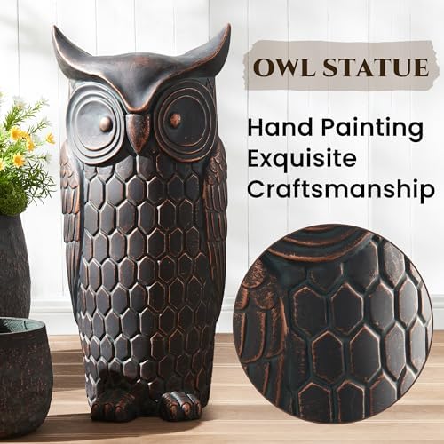 Dwie duże sowy w stylu kamienia